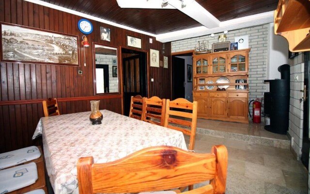 Holiday House Serov