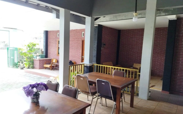 Wimbo Hotel Borobudur