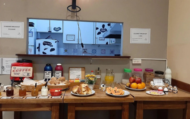 Sabatico Travelers Hostel & Guesthouse