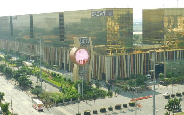 OFW at Crowne Bay Tower