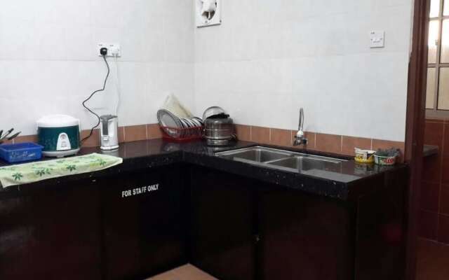 Aaron Apartment at Crown Imperial