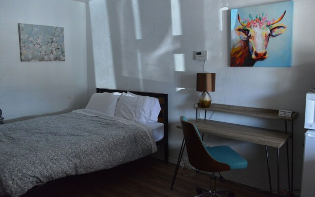 Mojave Trails Inn and Suites
