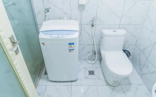 YOYO International Apartment