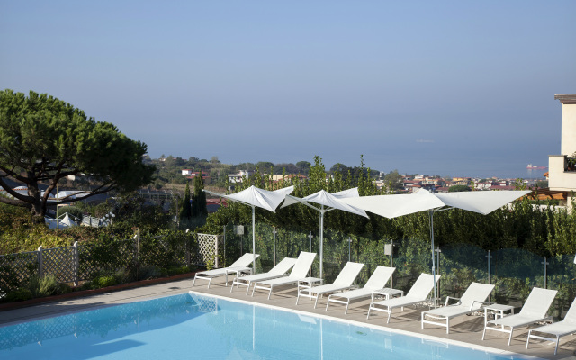 Andris Hotel