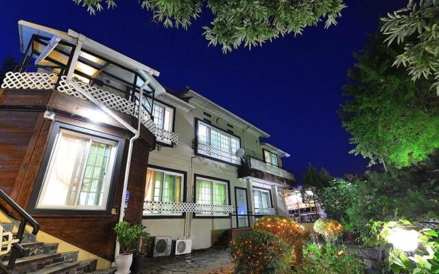 River view pension