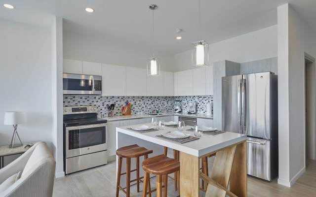 Sunset Blvd 3A - 2 Br Condo