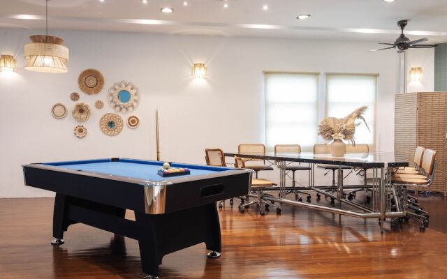 25000sqft Grand Luxe Villa PJ 13BR 42Pax