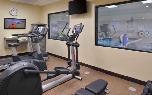 Holiday Inn Express & Suites Dearborn SW - Detroit Area by IHG