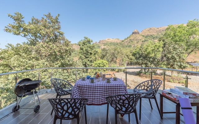 CosmicStays Afita Mohari-Solar Powered Lakehouse