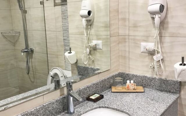 Satama Hotel