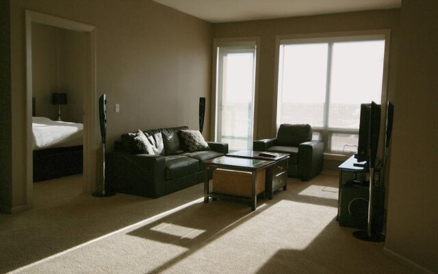 Suite Digs Vetro