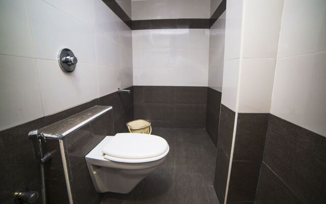 Capital O 7884 Hotel Thyag Inn