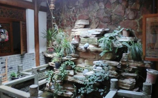 Dongshan Courtyard Inn