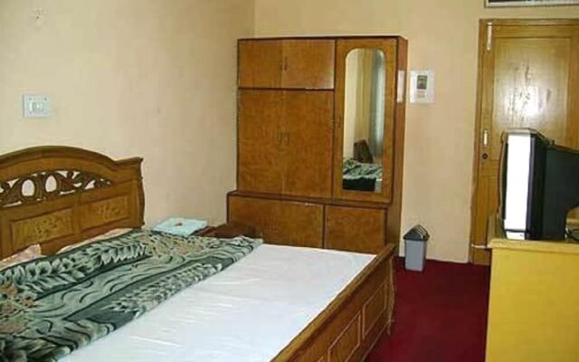 Midway Resort