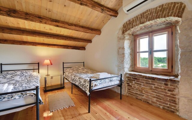 Beautiful Home in Banjole With Wifi and 3 Bedrooms