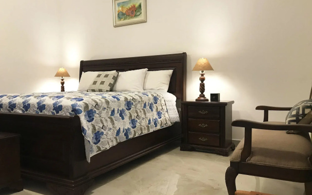 Paradise Hot Springs - Thermal Water & Volcano Views