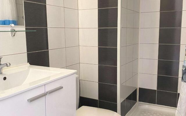 Appartement Balaruc-les-Bains, 1 pièce, 2 personnes - FR-1-553-24