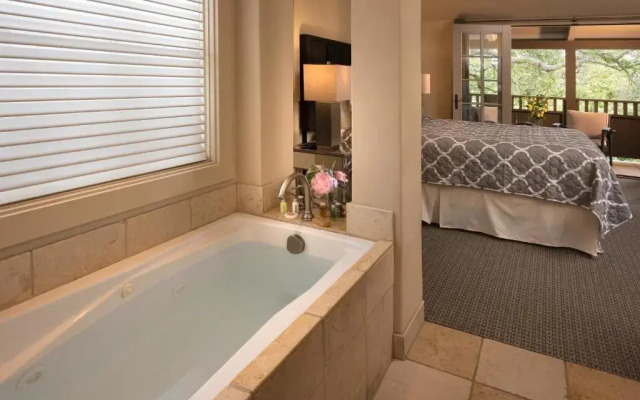 Carmel Country Inn