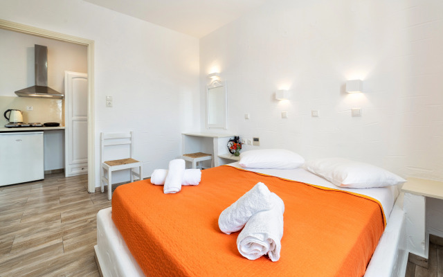 Stratos Studios & Apartments