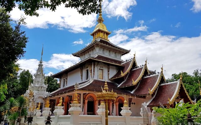 Smile Lanna Ladies Hostel - Caters to Women