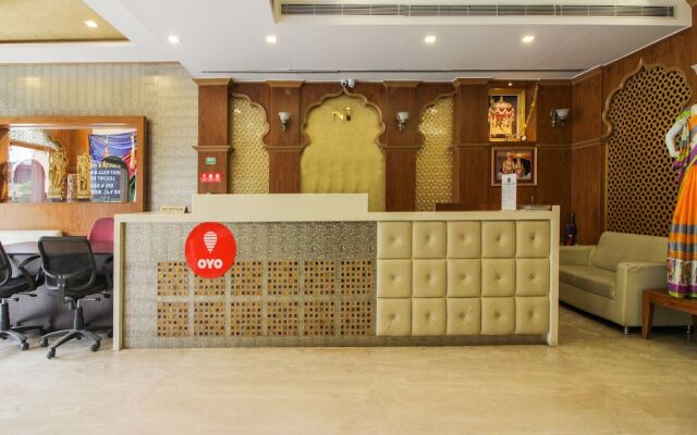 Capital O 15964 NI Ambaari Suites