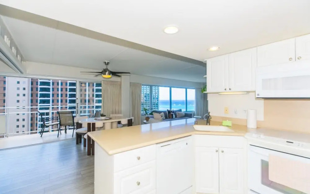 Two Bedroom Condo Overlooking Ala Wai Boat Harbor by RedAwning