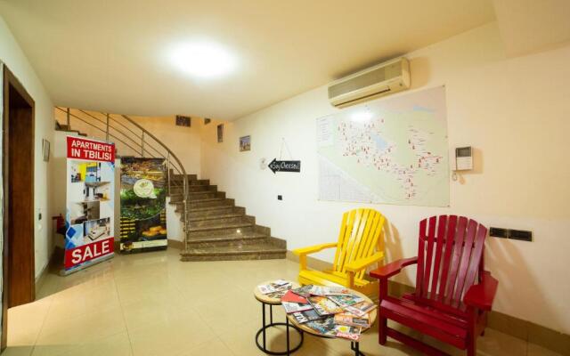 Сити Отель (City Hotel)