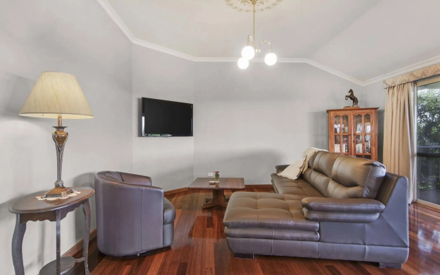 Shambhala Guesthouse