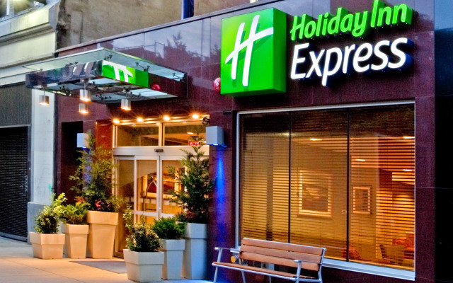 Holiday Inn Express New York City Times Square, an IHG Hotel