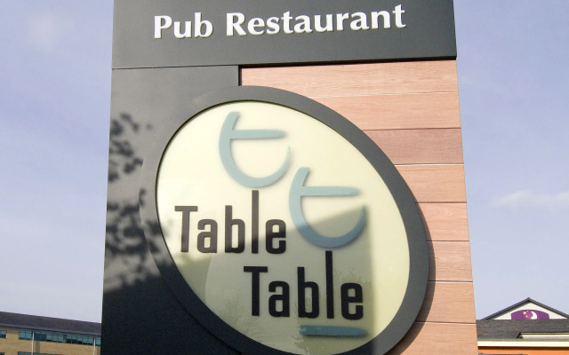Premier Inn Manchester - West Didsbury