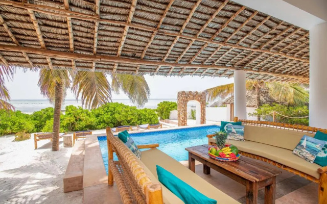 Marafiki Beach Hotel & Spa