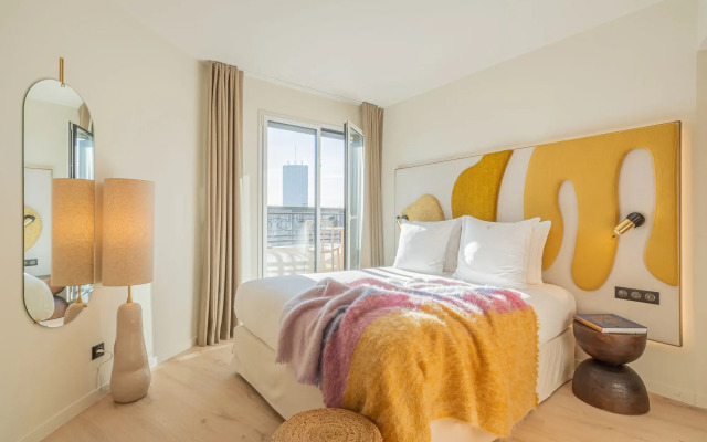 Yuna Porte Maillot - ApartHotel