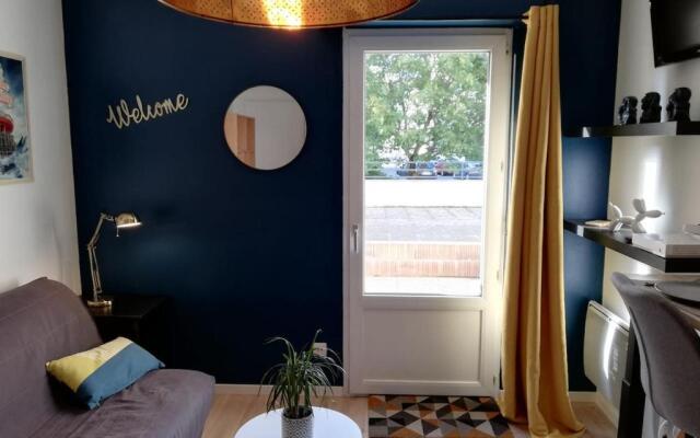 Studio Centre-Ville avec Terrasse et Parking Sécurisé Gratuit