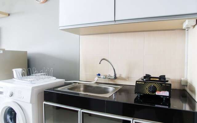 Modern and Cozy Studio Room @ Oasis Apartment