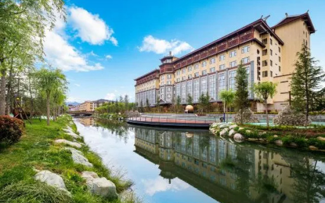 Shangri-La Anxin Tangchen Hotel