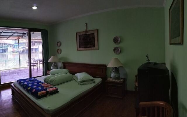 Villa Lot 5 Lake View for 30 pax