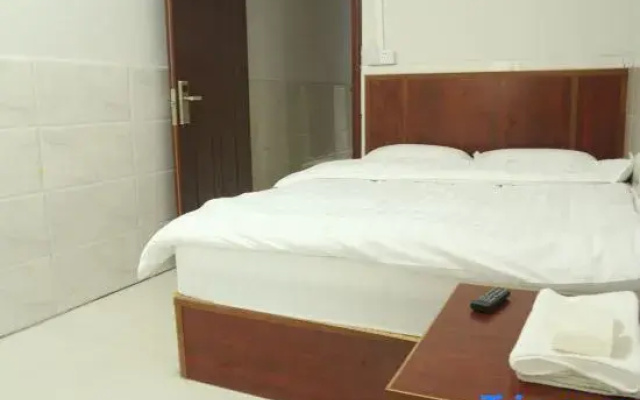 Zhongshan Henglan Sisha Business Accommodation