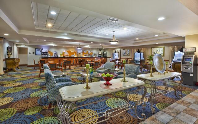 Holiday Inn Express Hotel & Suites Belleville by IHG