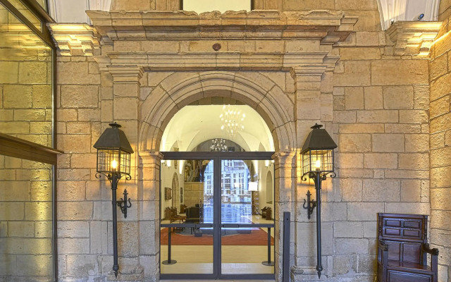 Parador de León