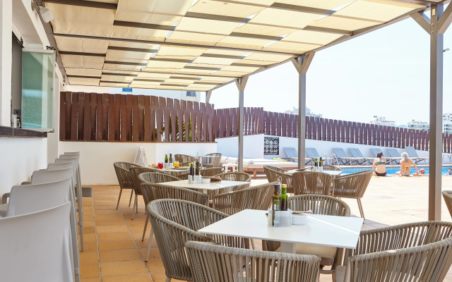 Sol Bahia Ibiza Suites