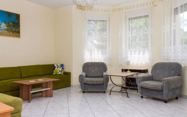 House Leon Balatonmariafurdo