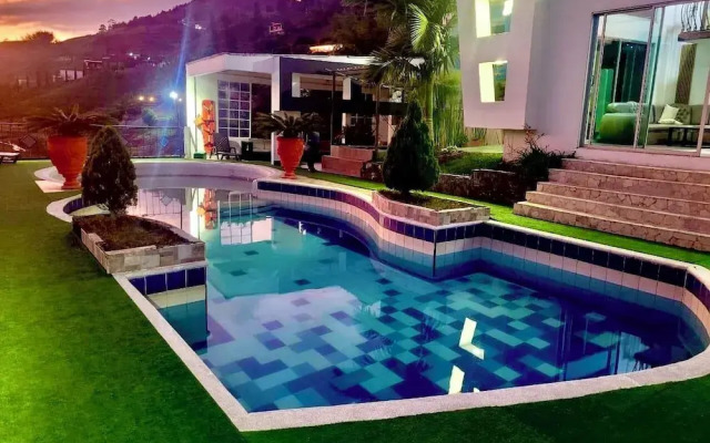 Hotel y Termales Castillo del Lago