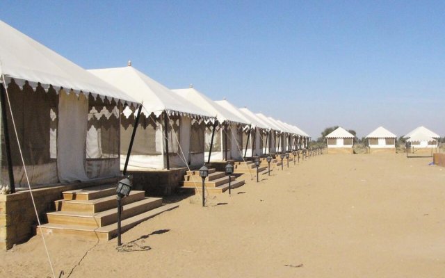 Golden Sandstone Hotel Desert Safari Camp