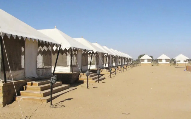 Golden Sandstone Hotel Desert Safari Camp