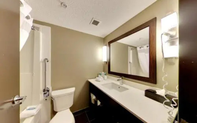 Holiday Inn Express Edmonton-International Airport