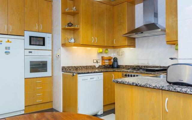 Actual Home Tuset in Fashion Area