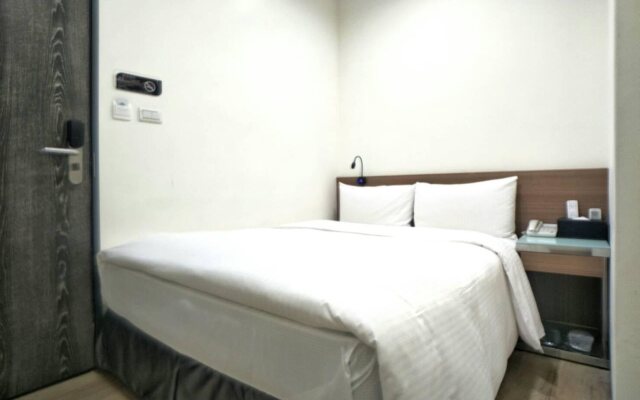 Shihlin Service Apartment