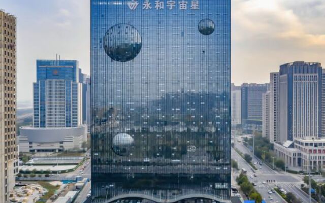 Chonpines Hotels·Zhengzhou East Railway Station