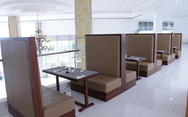 Le Eminence Puncak Hotel Convention & Resort