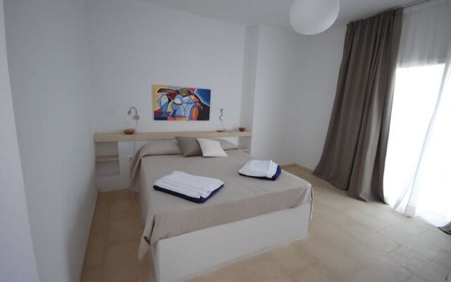 Acantha Boutique Hotel